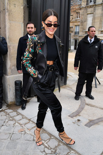 Camila Coelho feet photo thumbnail