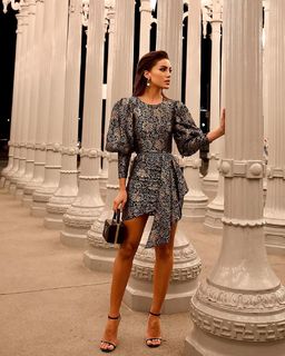 Camila Coelho feet photo thumbnail