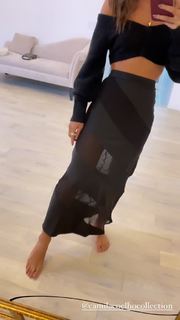 Camila Coelho feet photo thumbnail