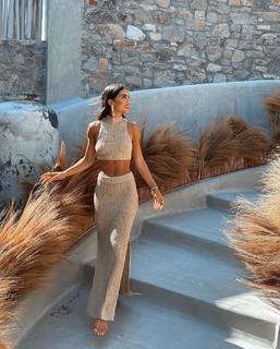 Camila Coelho feet photo thumbnail