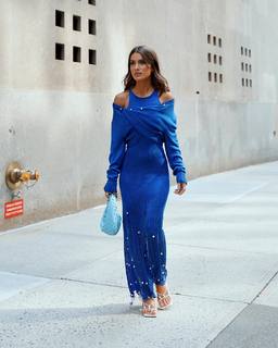 Camila Coelho feet photo thumbnail