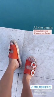 Camila Coelho feet photo thumbnail