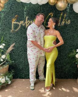 Camila Coelho feet photo thumbnail