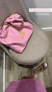 Camila Coelho feet photo thumbnail