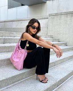 Camila Coelho feet photo thumbnail