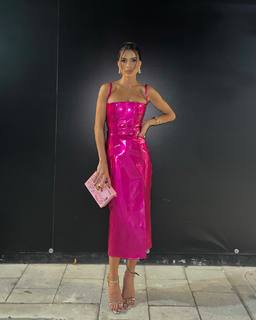 Camila Coelho feet photo thumbnail