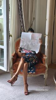 Camila Coelho feet photo thumbnail