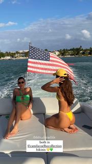 Camila Coelho feet photo thumbnail