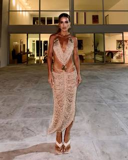 Camila Coelho feet photo thumbnail