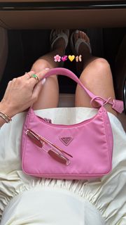 Camila Coelho feet photo thumbnail