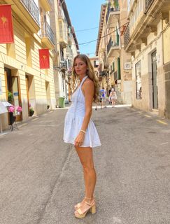 Camila Giorgi feet photo 3