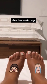 Camila Loures feet photo 16