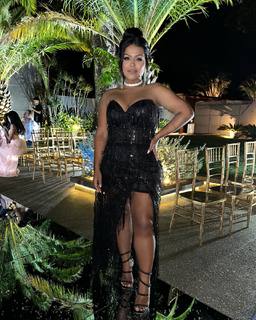 Camila Loures feet photo 11
