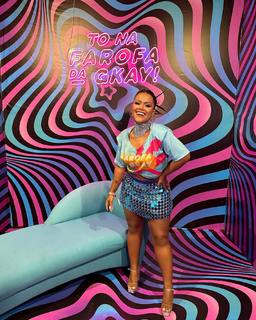 Camila Loures feet photo 8