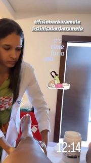 Camila Loures feet photo 4