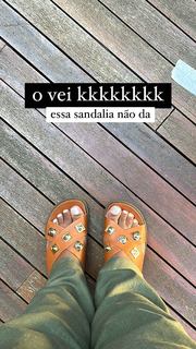 Camila Loures feet photo 20