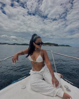 Camila Loures feet photo 17