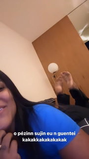 Camila Loures feet photo 13