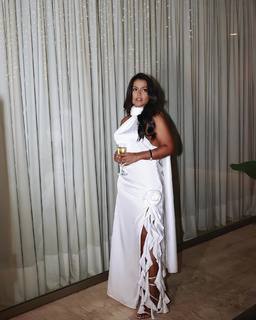 Camila Loures feet photo 8