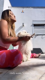 Camila Loures feet photo 1