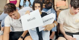 Camila Loures feet photo 1