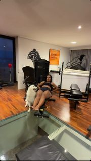 Camila Loures feet photo 4