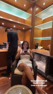 Camila Loures feet photo 4