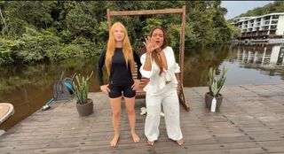 Camila Loures feet photo 10