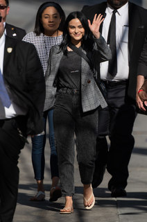 Camila Mendes feet photo thumbnail