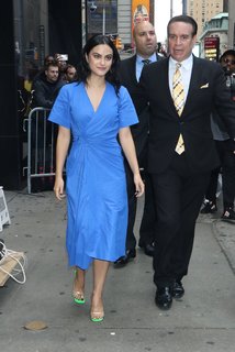 Camila Mendes feet photo thumbnail