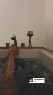 Camila Mendes feet photo thumbnail