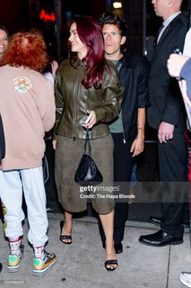 Camila Mendes feet photo thumbnail