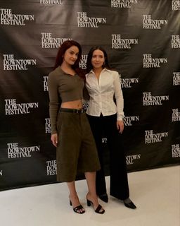 Camila Mendes feet photo thumbnail