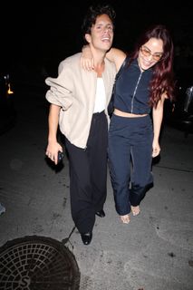 Camila Mendes feet photo thumbnail