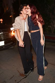 Camila Mendes feet photo thumbnail