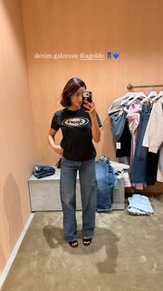 Camila Mendes feet photo 20