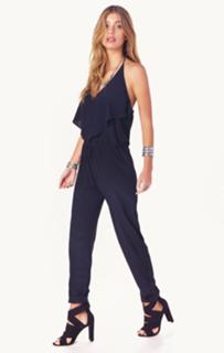 Camila Morrone feet photo thumbnail