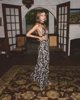 Camila Morrone feet photo thumbnail