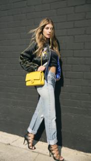 Camila Morrone feet photo thumbnail
