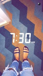 Camila Morrone feet photo thumbnail