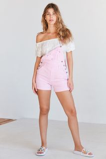 Camila Morrone feet photo thumbnail