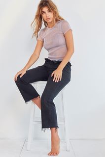 Camila Morrone feet photo thumbnail