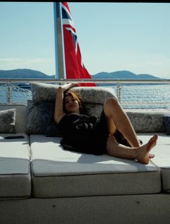 Camila Morrone feet photo thumbnail