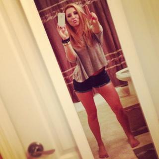 Camila Nakagawa feet photo 1