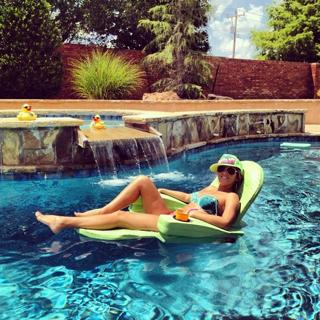 Camila Nakagawa feet photo 7