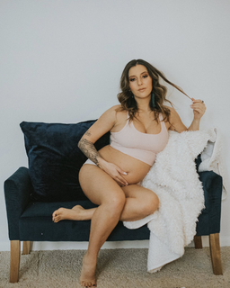 Camila Nakagawa feet photo 4