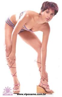 Camila Pitanga feet photo 2