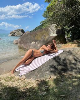 Camila Pitanga feet photo 11