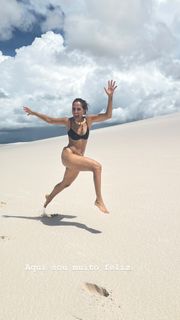 Camila Pitanga feet photo 2