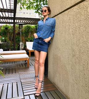 Camila Queiroz feet photo thumbnail